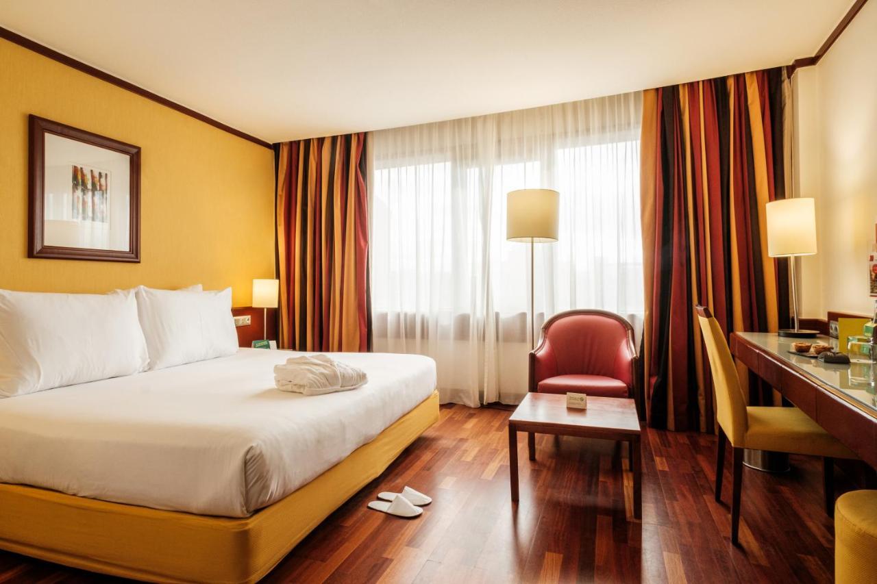 Standard Room,1566936485:JPEG