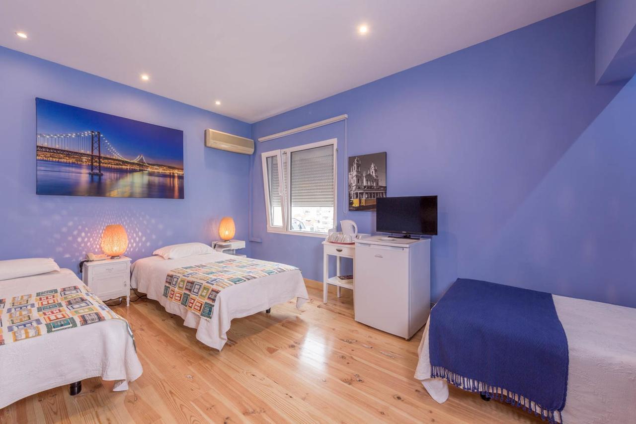 Dreibettzimmer mit eigenem Bad