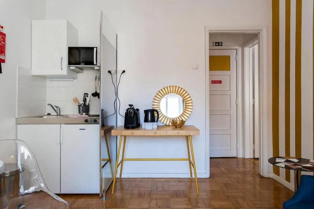 Lisbon City Break Suites-1